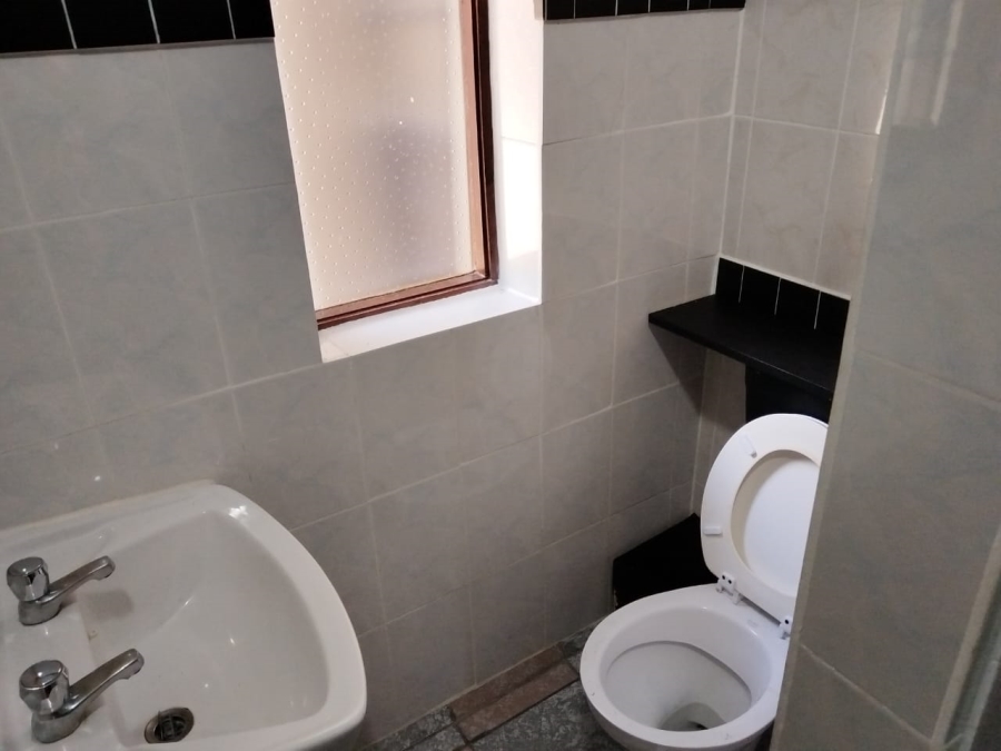 To Let 3 Bedroom Property for Rent in Muizenberg Western Cape